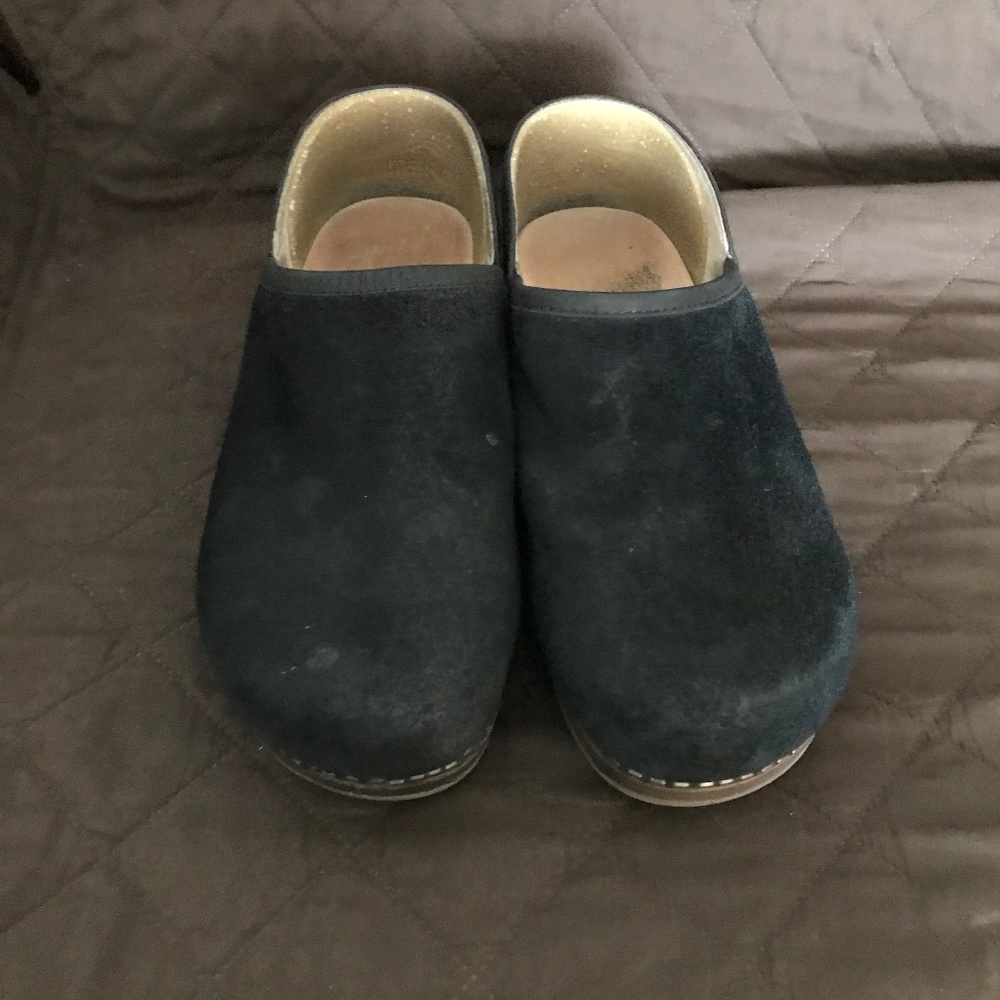 Dansko Brenna Clog Black Suede Size 40